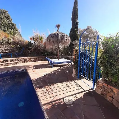 Attico Montes With Private Pool Viñuela